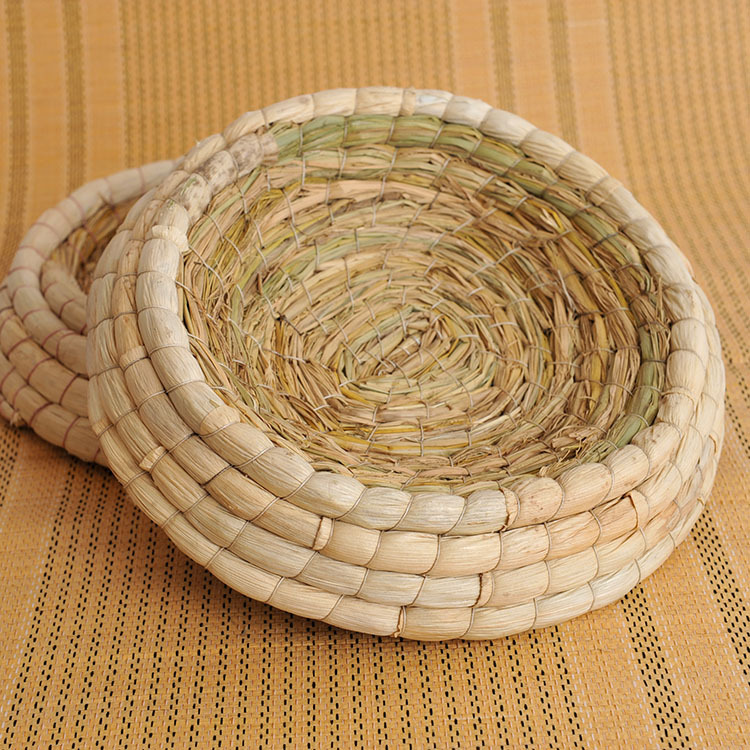 厂家直销 玉米皮帽子草窝 龙猫草编稻草鸽子窝