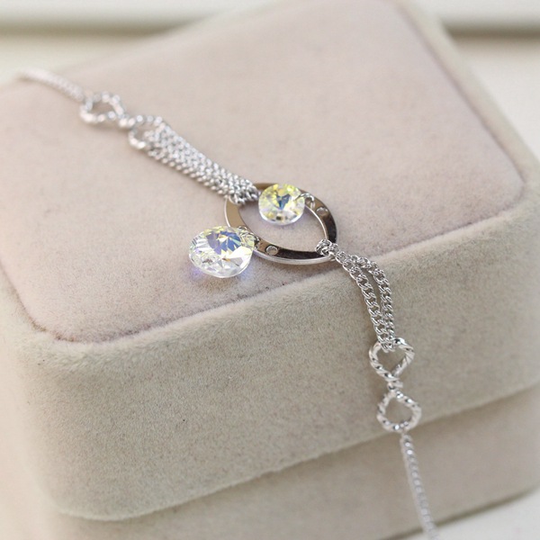 饰品批发正品欧比雅比时尚韩版休闲洋气精致水晶百搭爆款女士手链