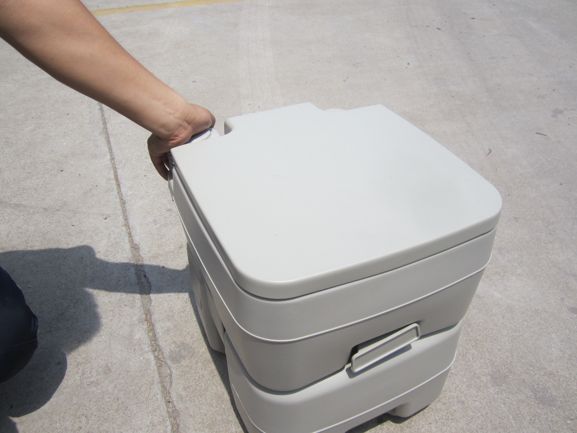 青岛创惠便携式冲水马桶 车载马桶 护理马桶 移动马桶坐便器