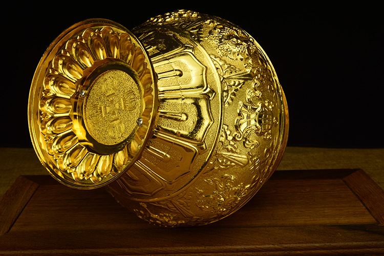 厂价直供 镀金合金如意宝瓶 八吉祥宝瓶 大中小号