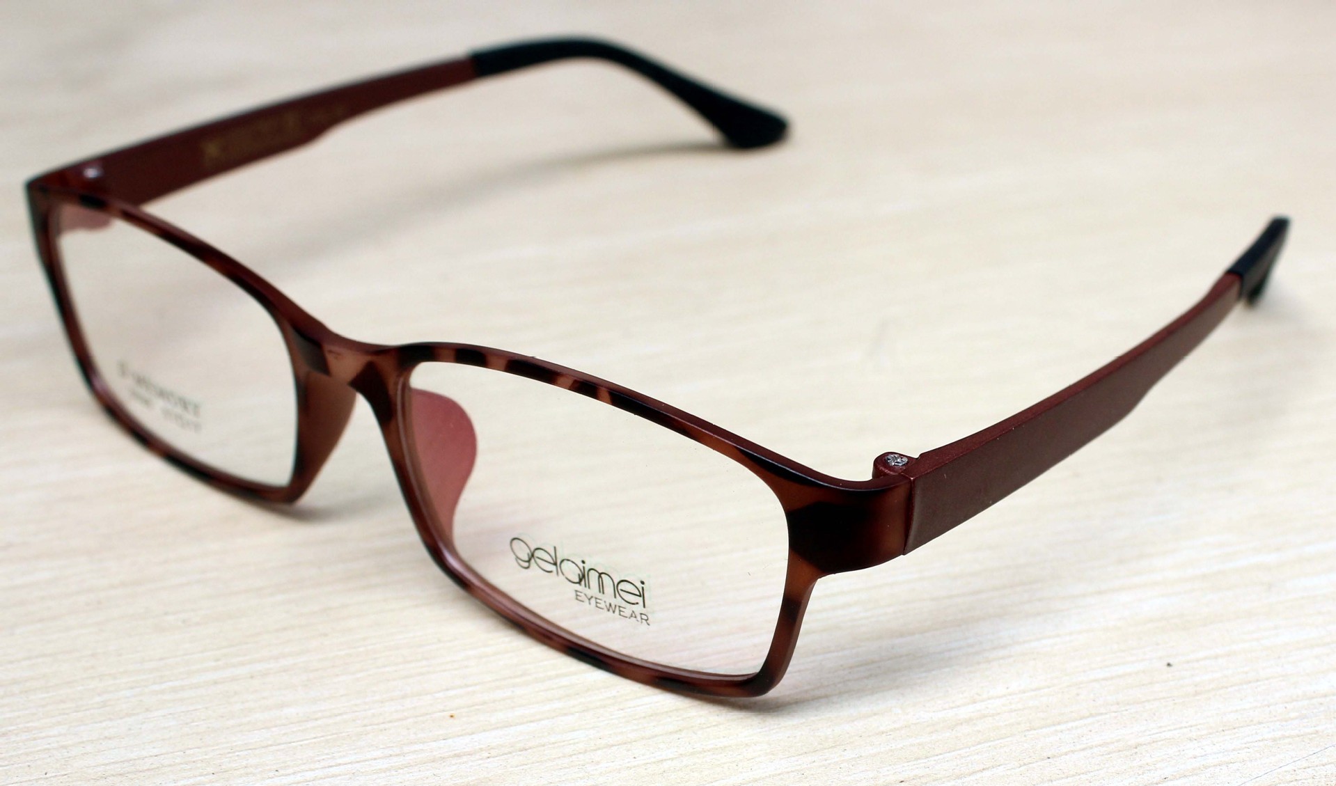 低价学生护目镜丹阳超弹超轻tr90眼镜架平光近视镜框眼镜框全框架