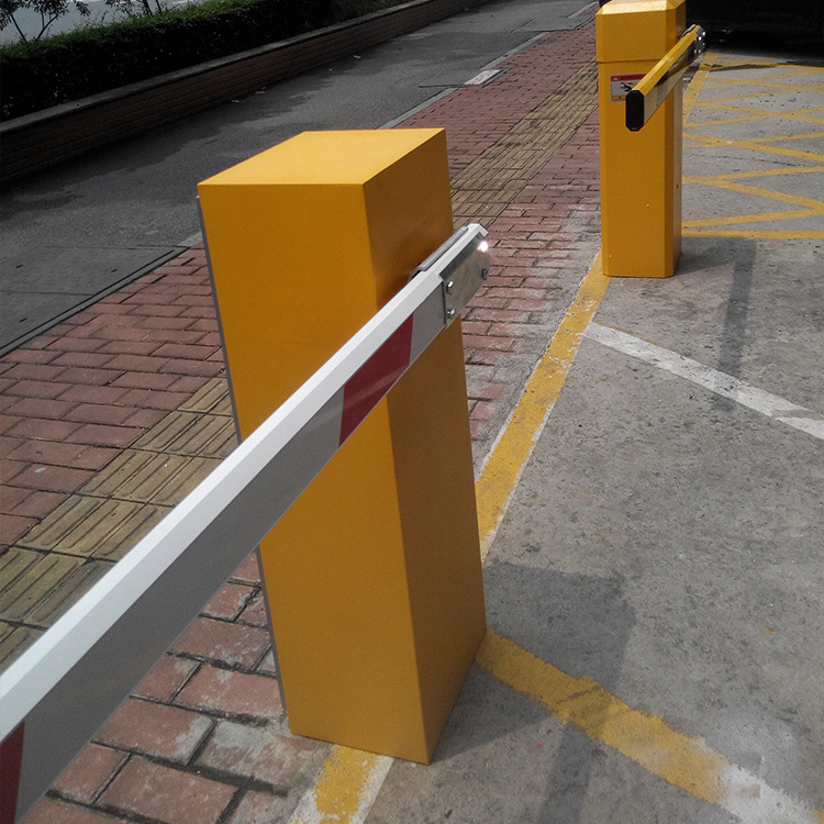 遥控电动栅栏挡车器 工厂大门车场升降杆 学校升降阻拦杆