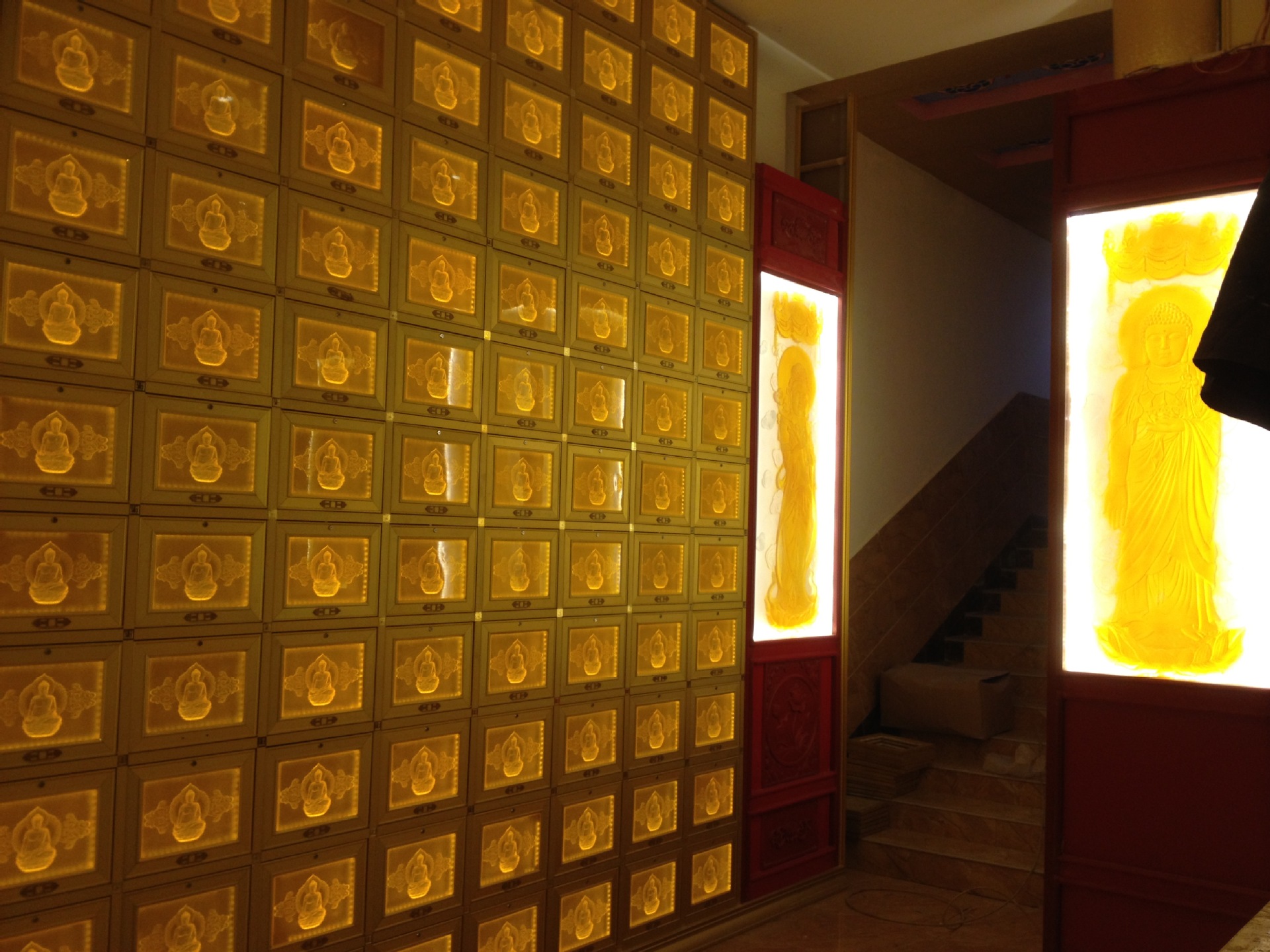 厂家直销高低档智能电子水琉璃骨灰盒存放架寄存架包安装