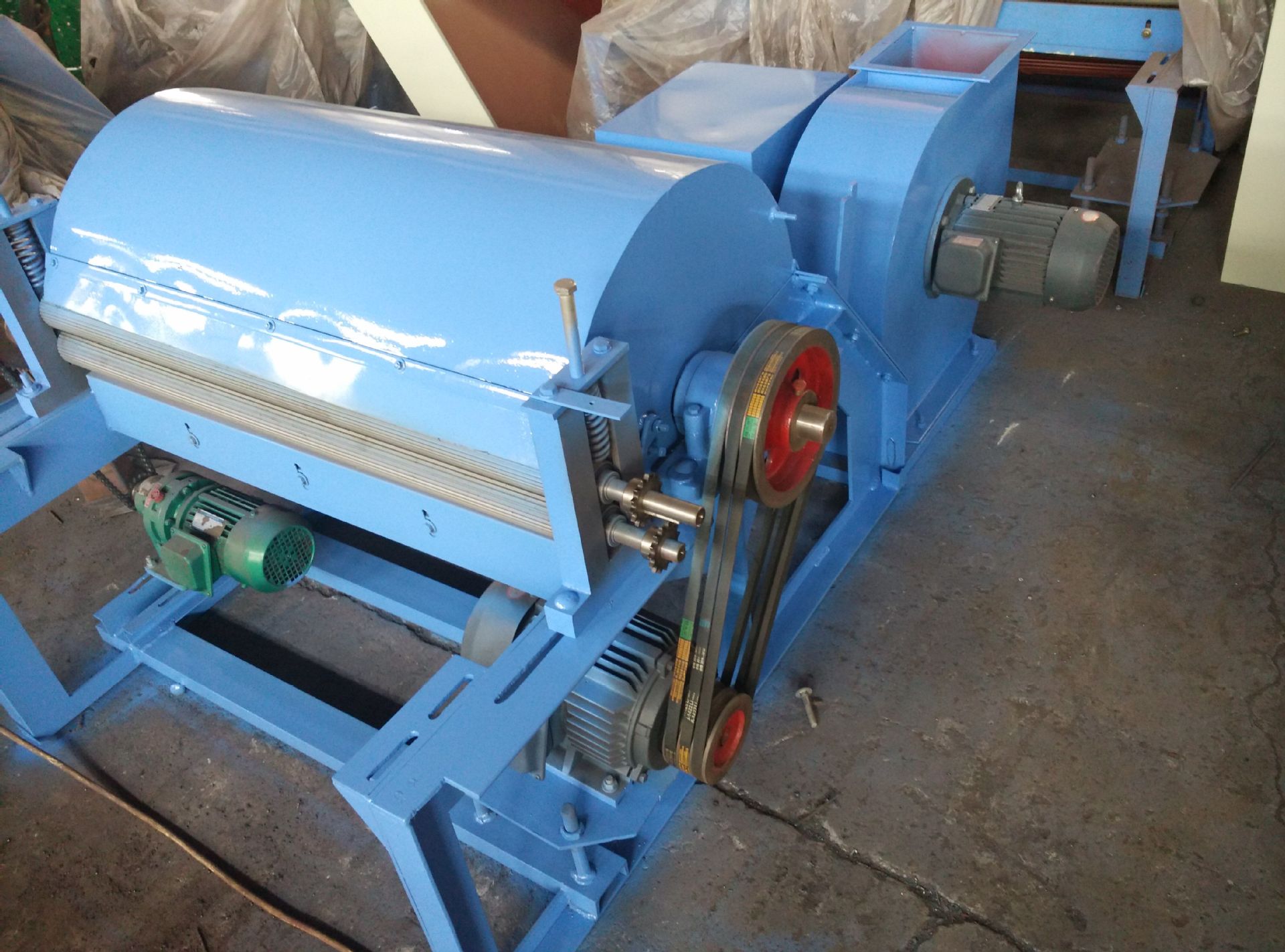 毛纺羊绒纯纺及色纺纱前道工序专用不损伤纤维的羊毛针板开松机