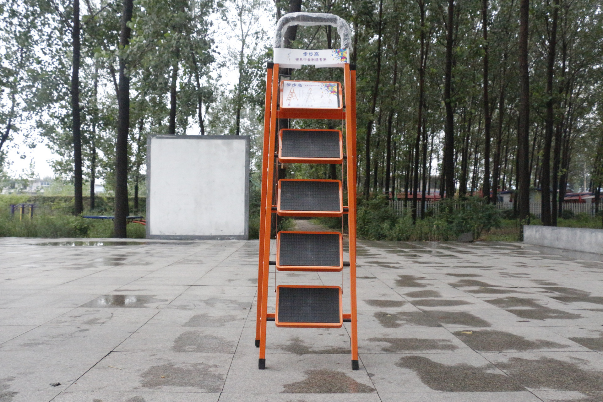 家用步步高梯子铁踏板合金多功能折叠大关节梯子梯工程梯厂家批发