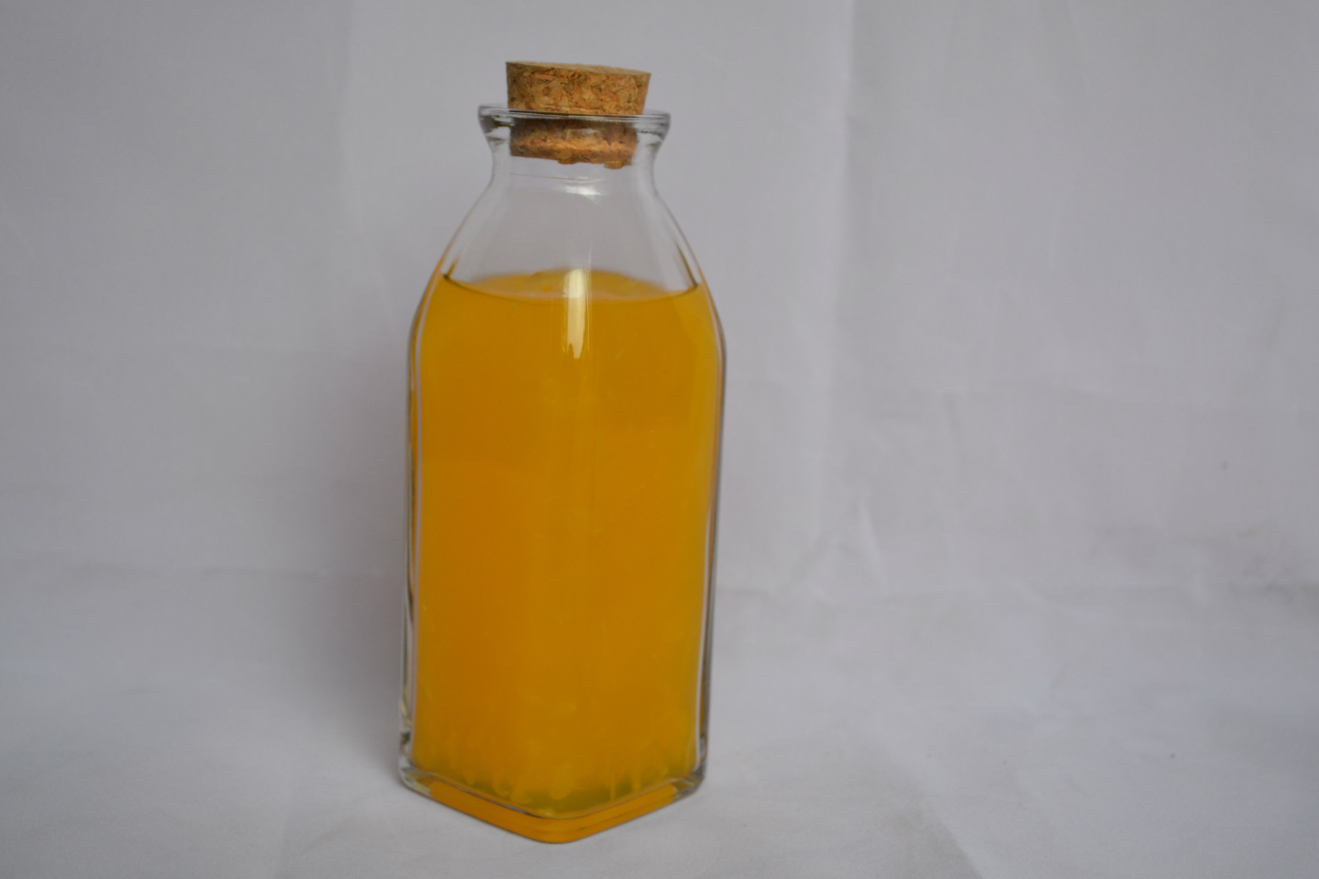 冷泡茶玻璃瓶 饮料瓶厂家批发泡茶瓶供应350ml木塞玻璃瓶 花茶瓶