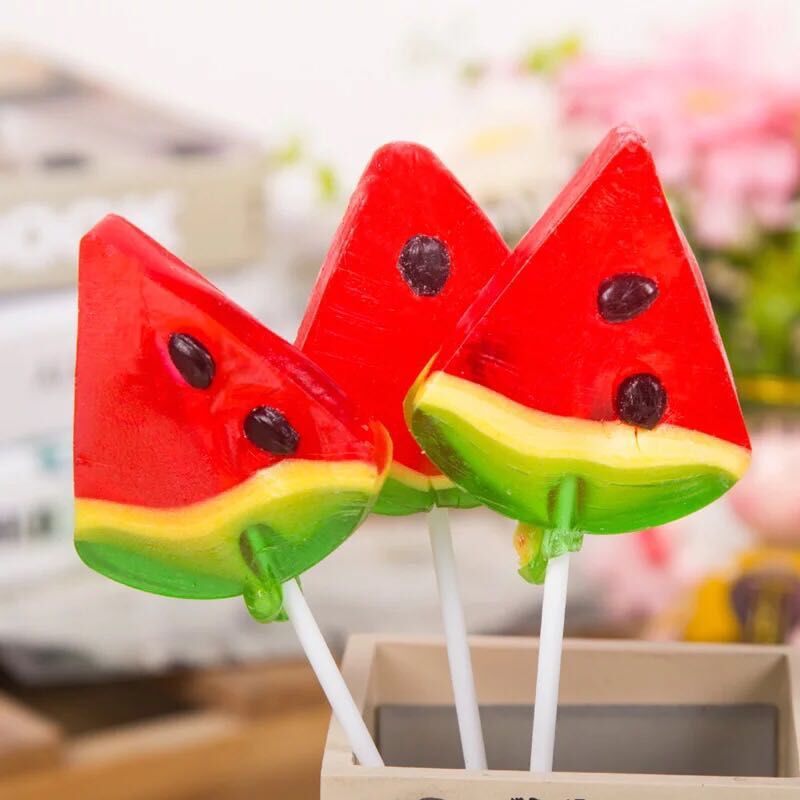 厂家热销卡通西瓜硬糖 六一儿童生日礼物创意零食20g*48支/盒装