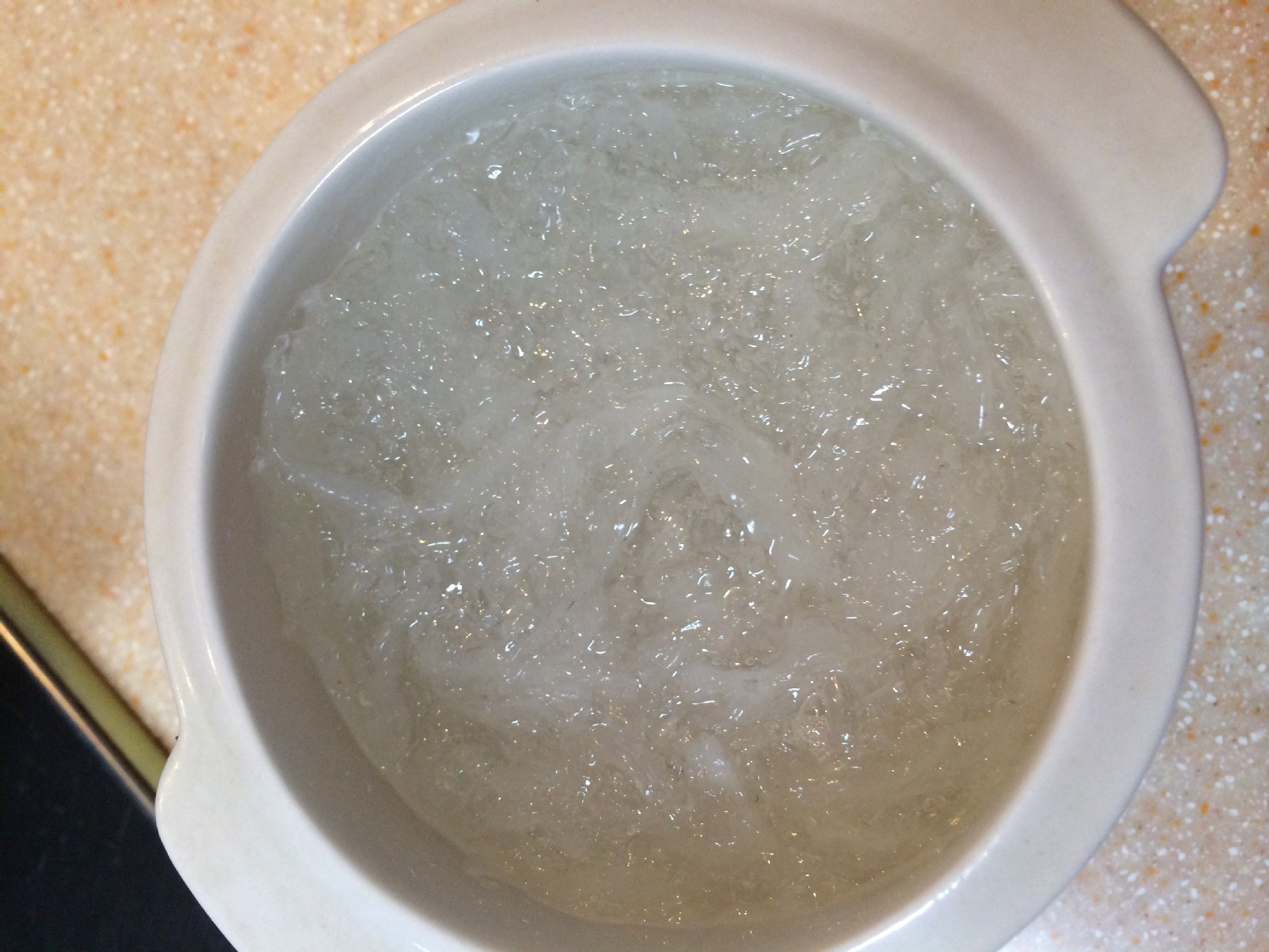 皇品燕窝批发,5a白燕盏,头期初燕,孕妇燕窝,大量现货一手批发