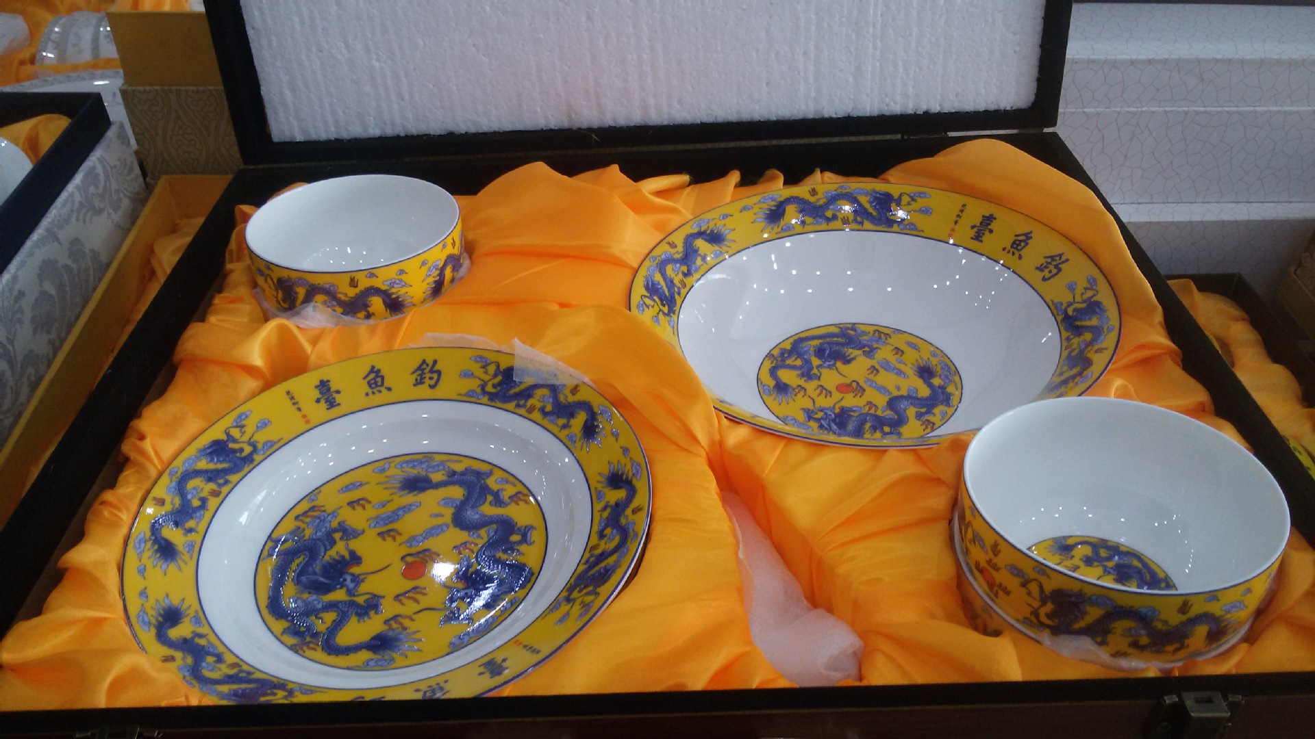 钓鱼台陶瓷养生能量瓷十三头养生能量瓷餐具套装 厂家直销