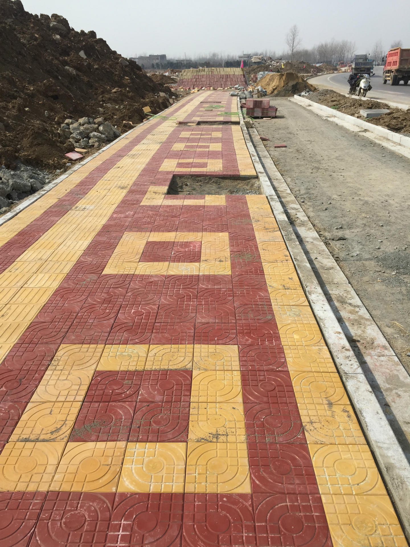 西班牙砖.彩砖.广场砖.人行道板砖.