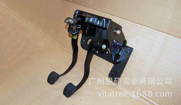 厂家直销奇瑞汽车配件批发a3 m11-3504010 制动及离合踏板总成