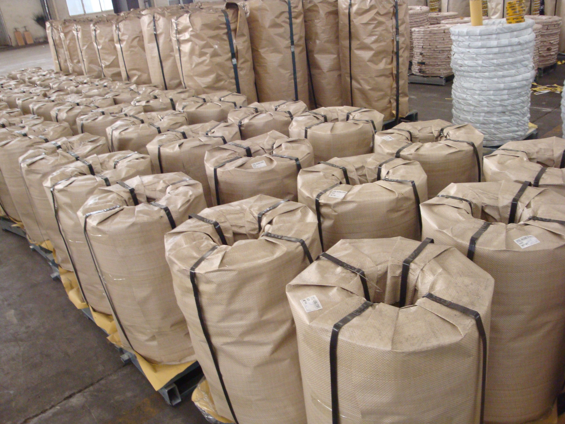 厂家直销包装用铁皮打包带(烤蓝带镀锌带)涂漆钢带塑钢带