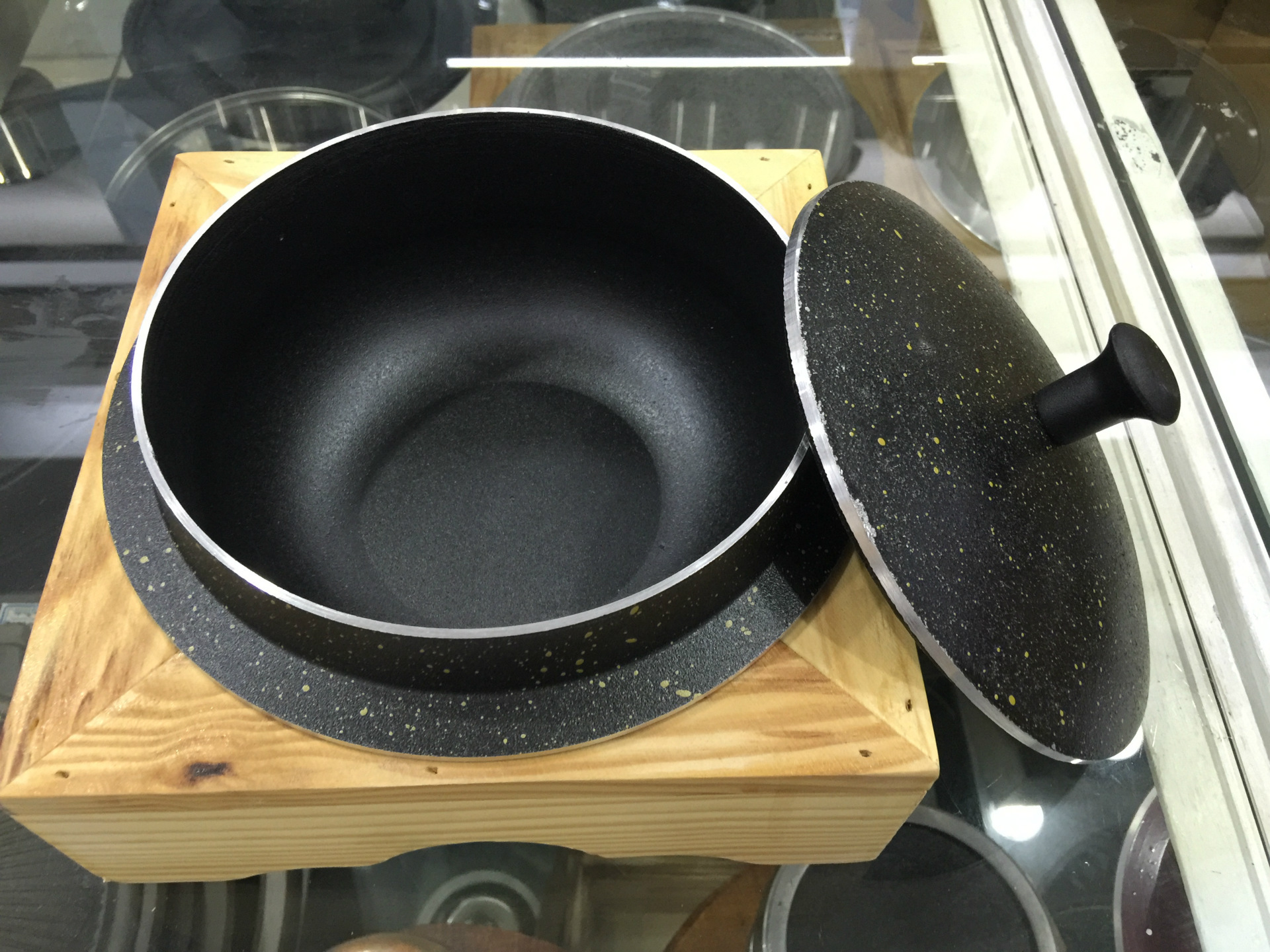 日式铸铁锅手挽锅酒精炉韩式火锅煎锅烤盘铸铁煎盘/铸铁石底烤盘