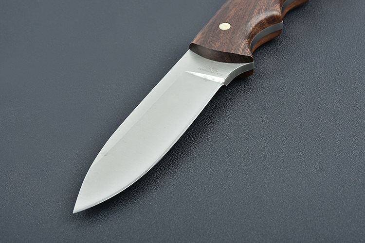 新款 多功能野营刀 直刀 户外刀 礼品刀具 瑞士军刀 厂家供应