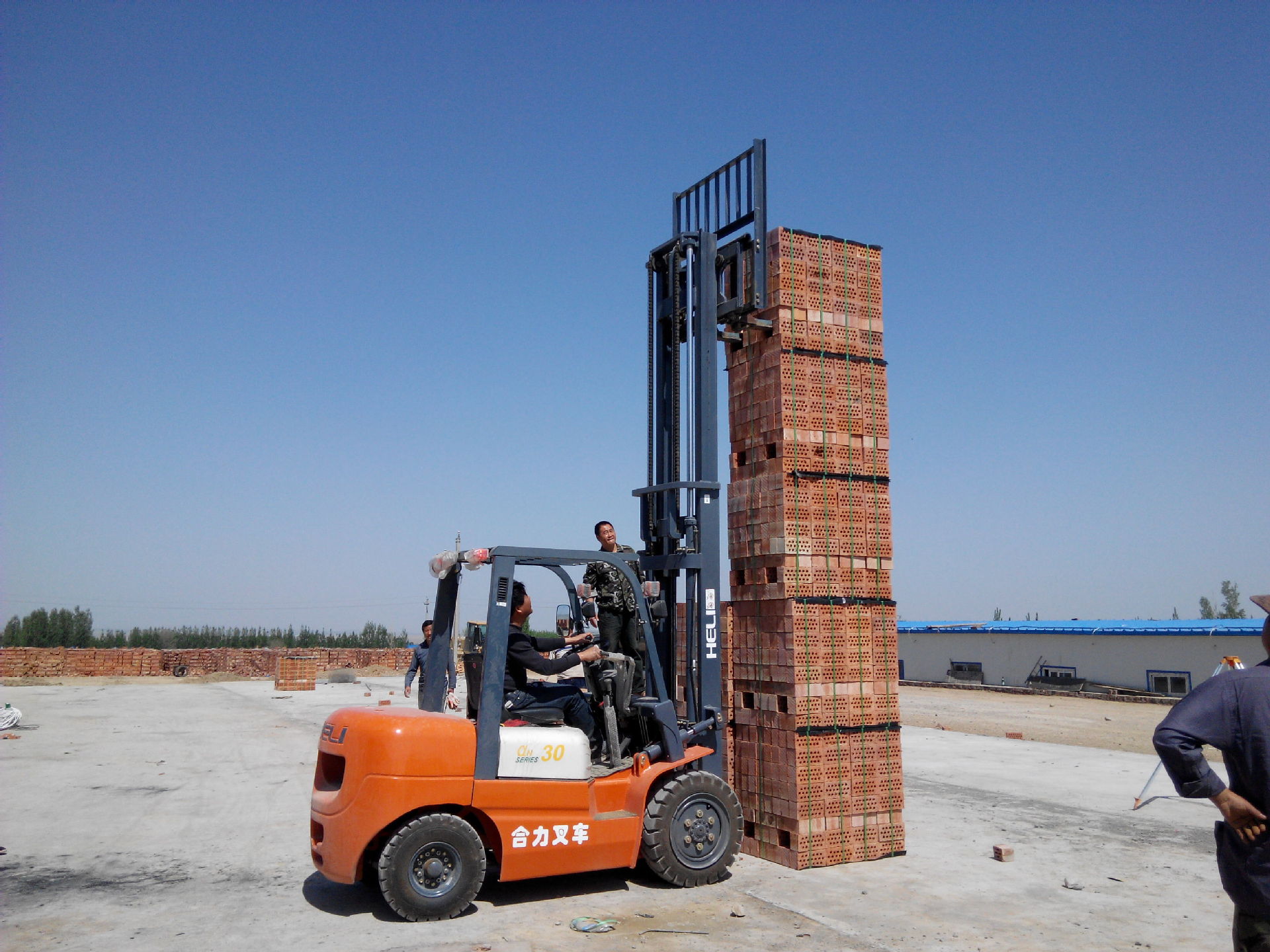 砖厂用 砖块打包机【采用德国进口打包头,可靠性高,故障率低】