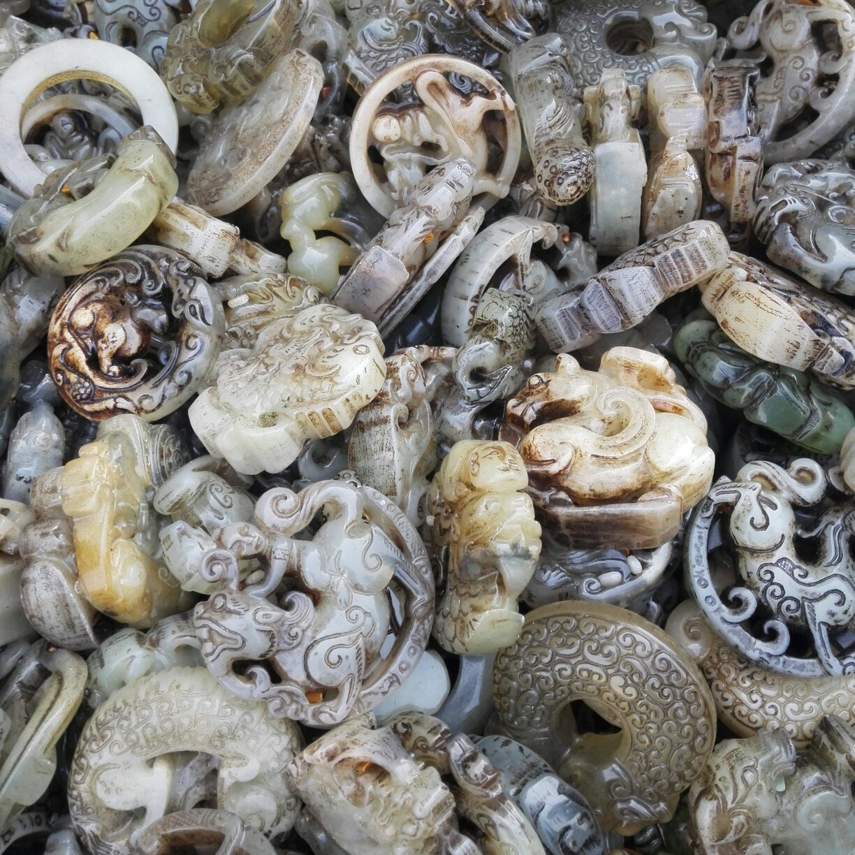 批发岫玉仿古件把件吊坠 仿古玉