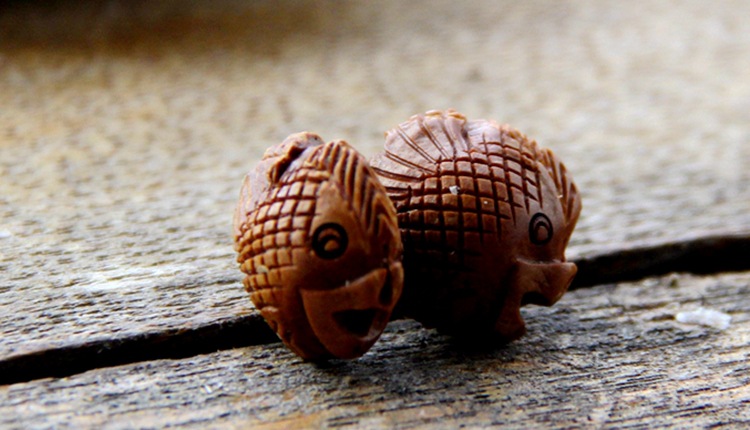 杏核小鱼 雕刻产品配件 diy 压惊编制手链配件批发厂家批发