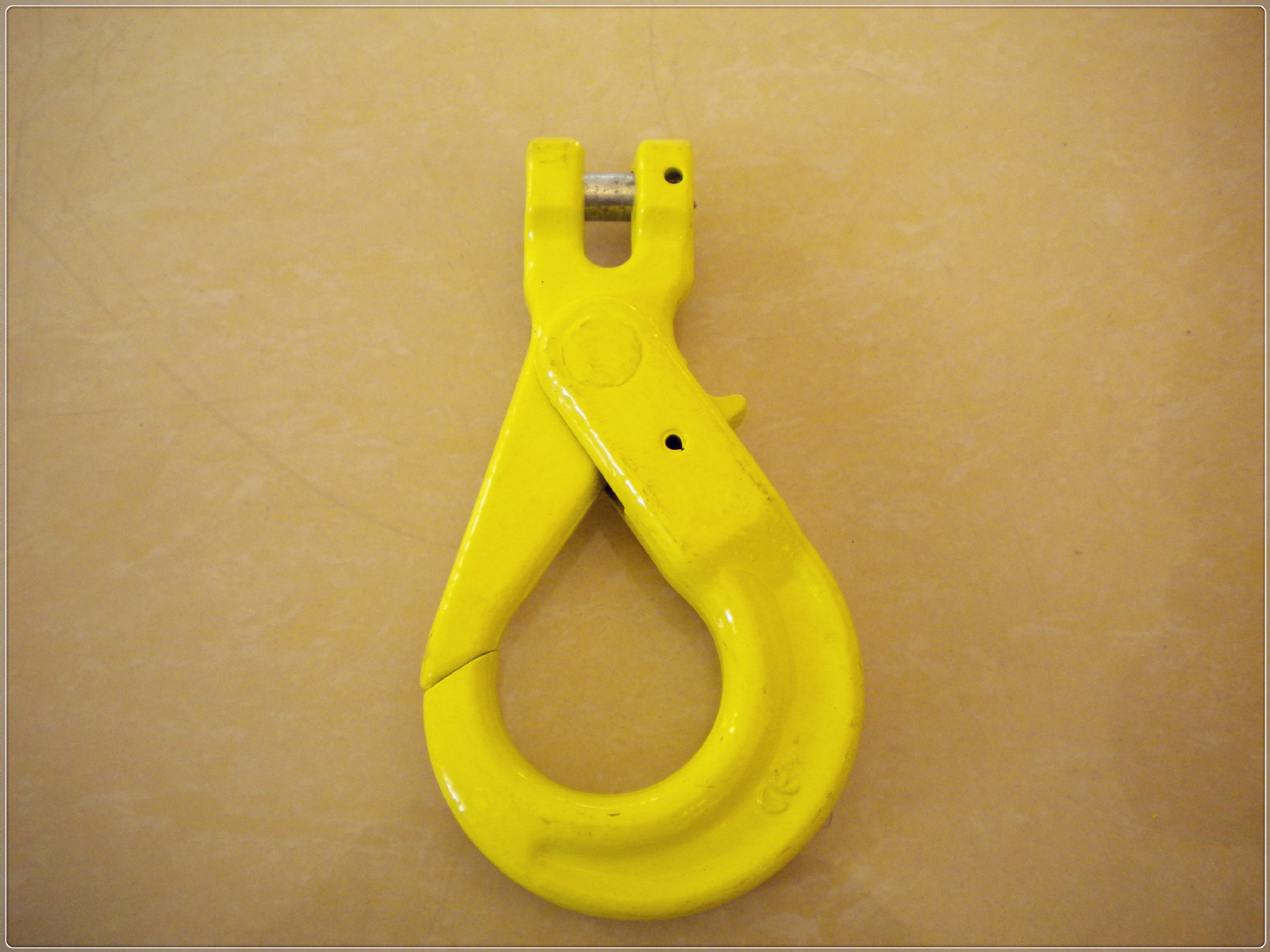 青岛大成 模锻美式g80羊角型安全自锁钩 羊角型吊钩4倍安全系数