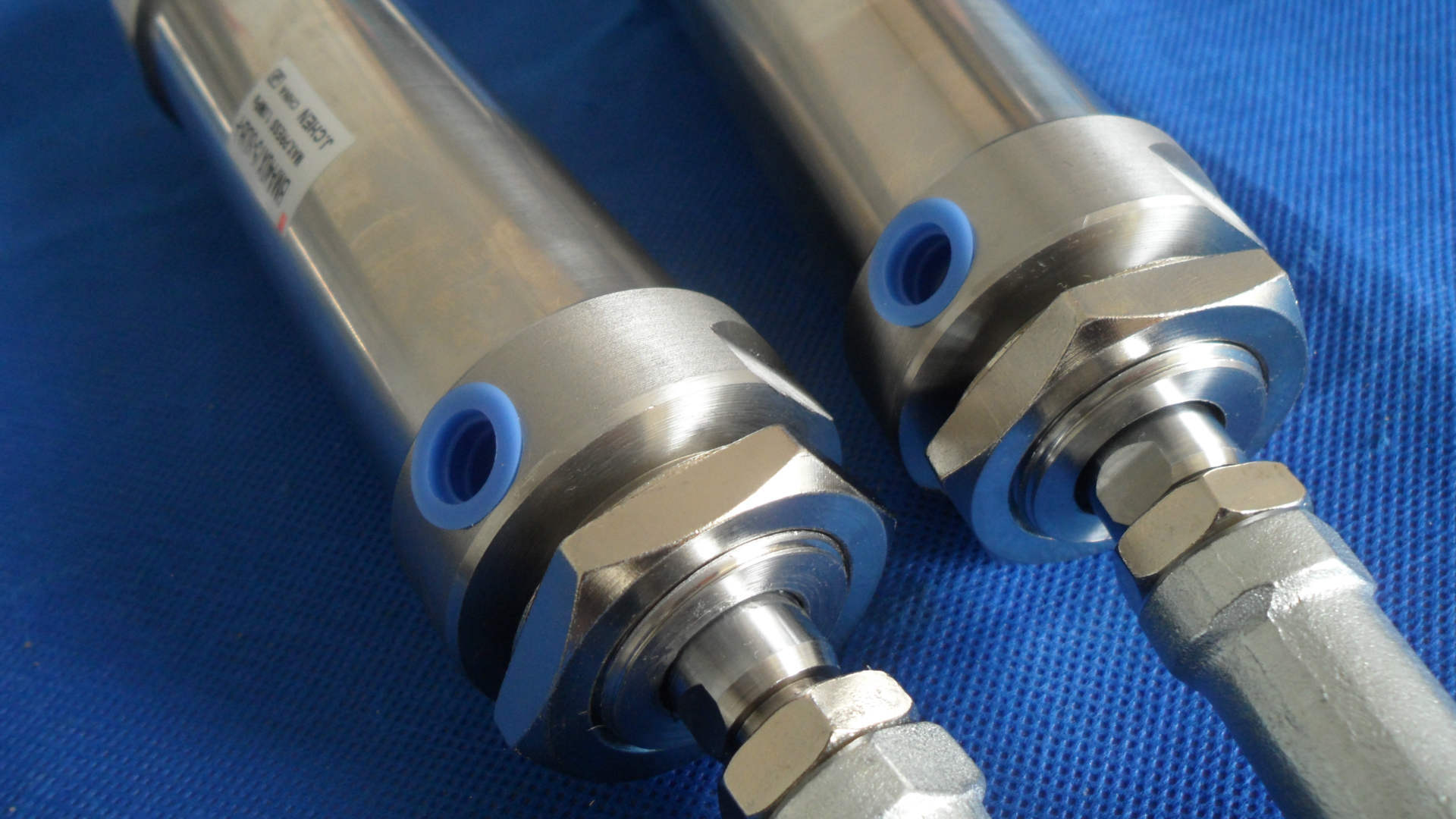 本公司生产的ma系列耐腐蚀气缸,广泛适用于各种化工厂,气缸接触化学