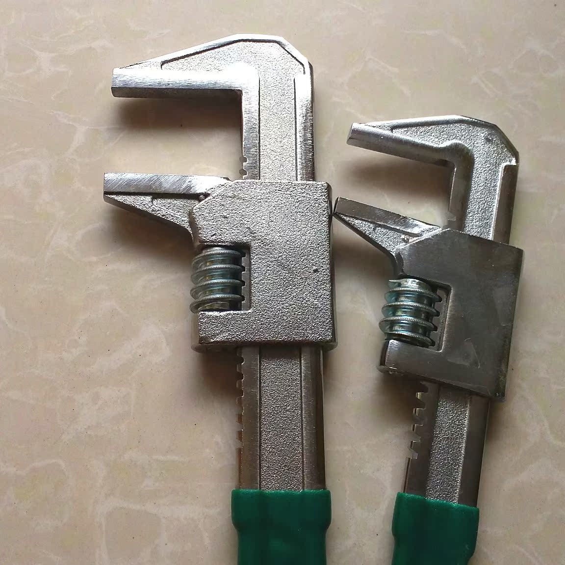 f型多功能直角活扳手大开口活动万能扳手管钳水泵钳