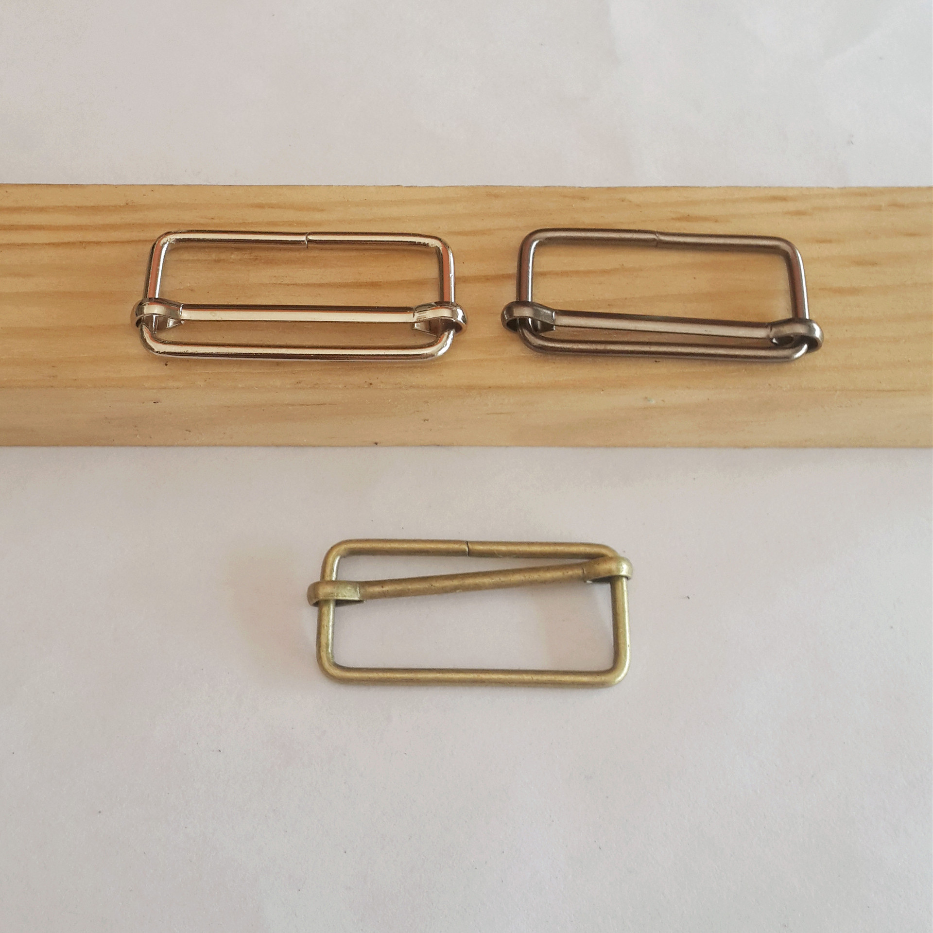 现货小批铁丝滑动扣三档扣 金属包带裤带调节日字扣服饰配件铁