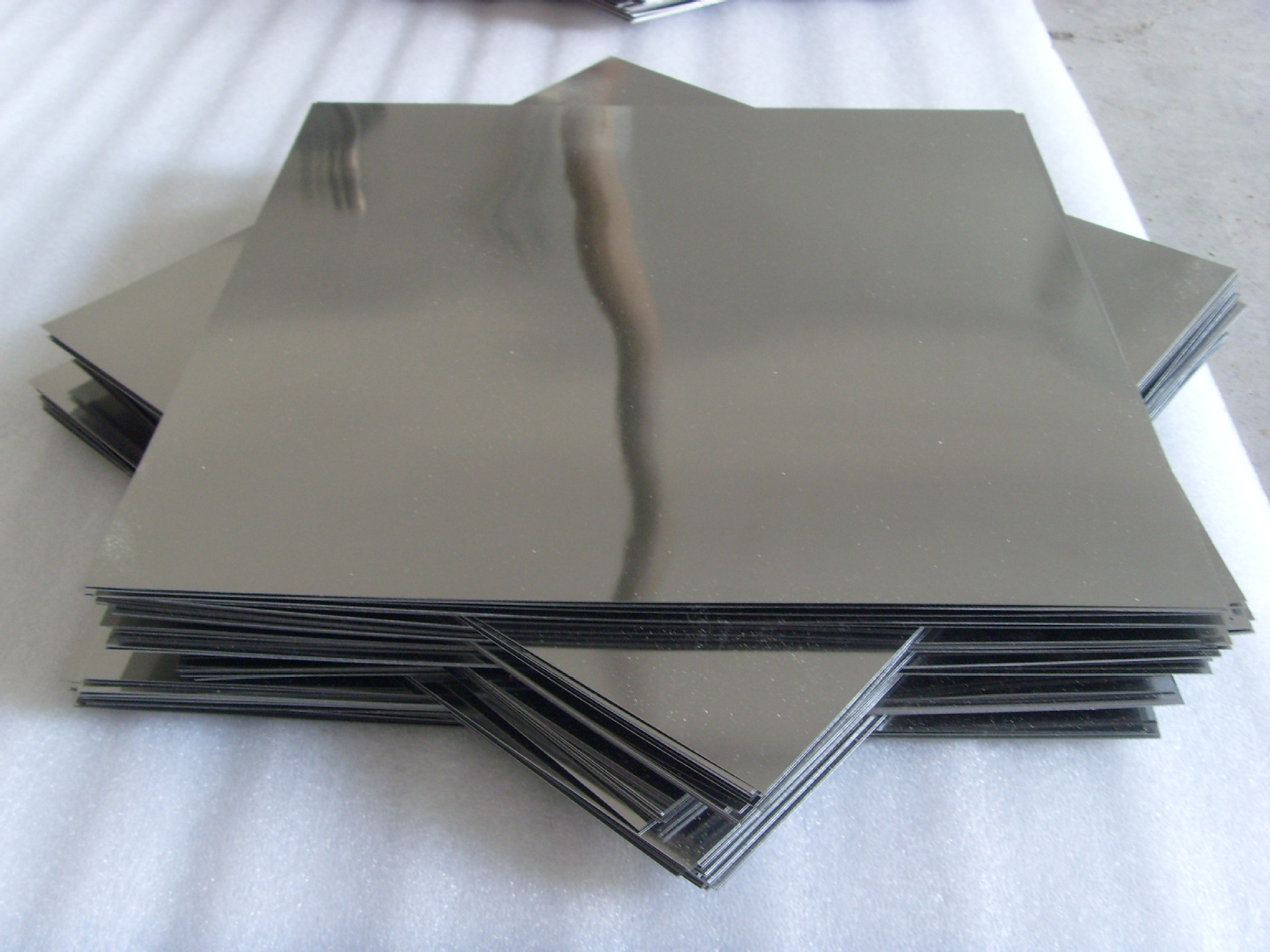 供应钨板,钨箔,钨片,耐高温,纯度99.5%以上,厂家批发