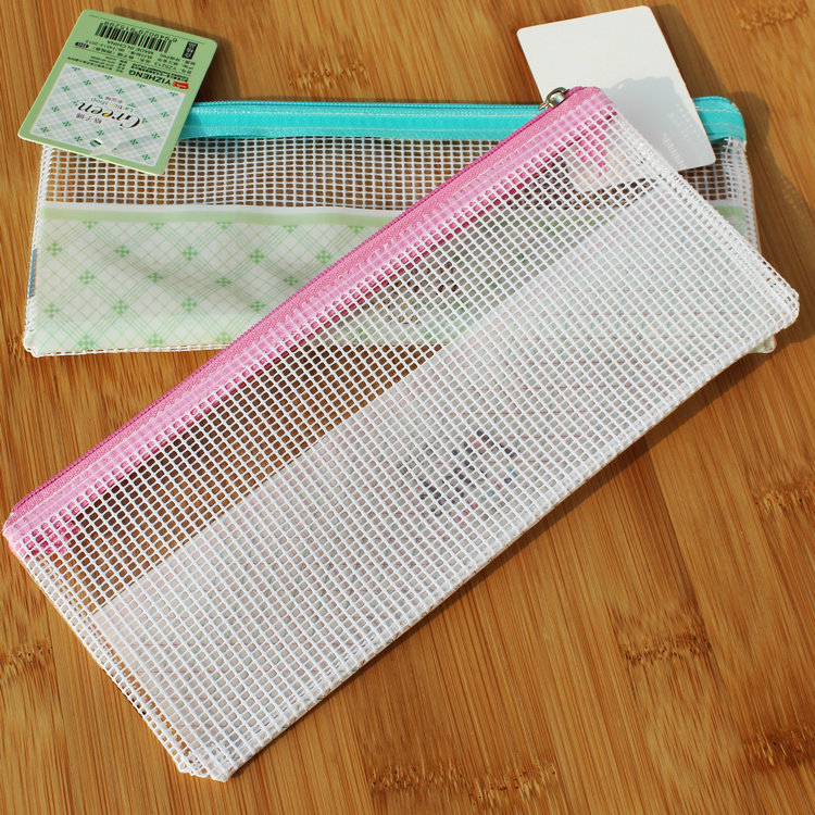 一正可爱韩版网格笔袋 格子铺单包收纳化妆包 文具袋新品正品
