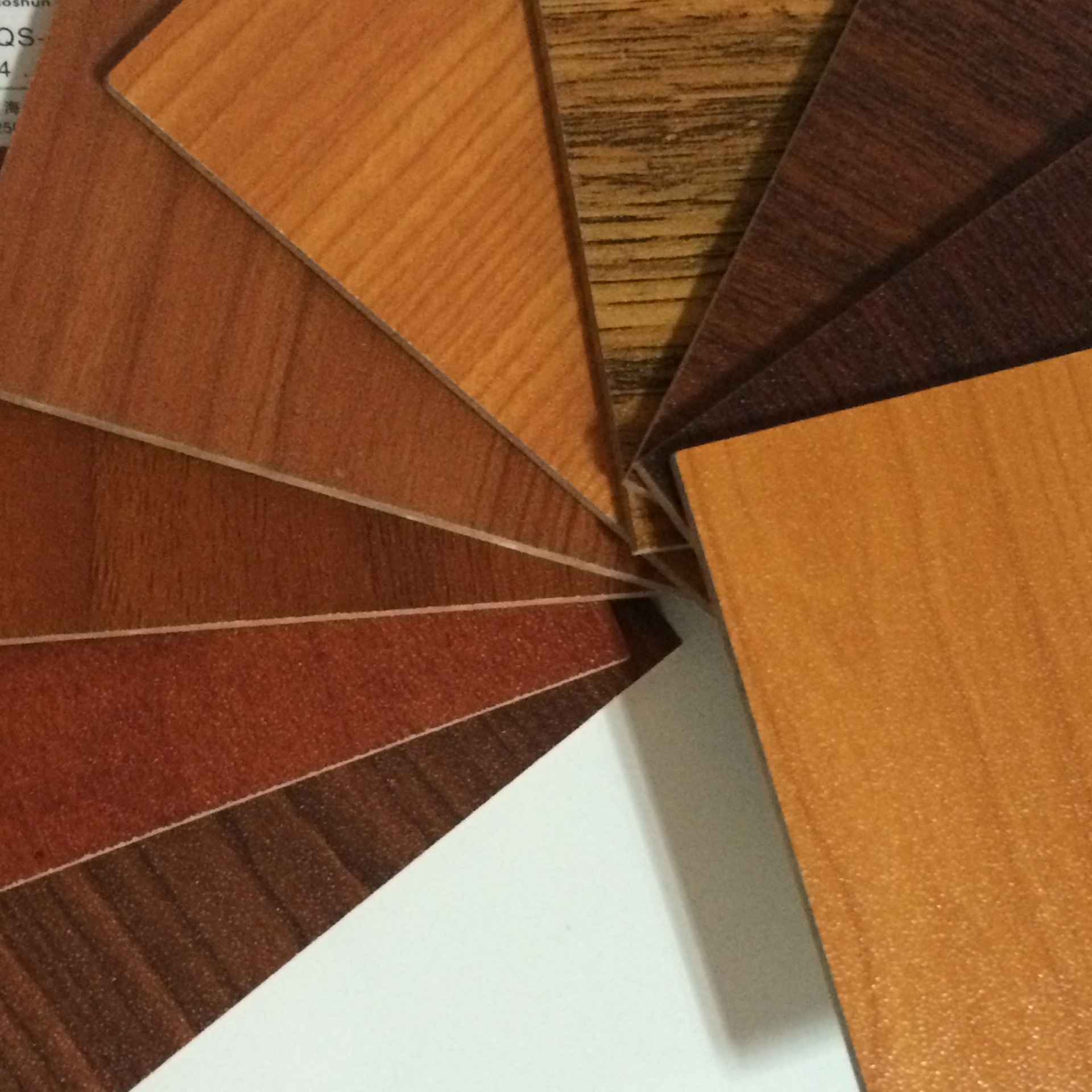 3mm中纤板刨花板三聚氰胺装饰贴面板