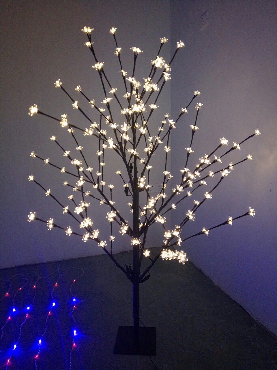 厂家直销led发光树灯仿真树灯室内庭院装饰景观树灯