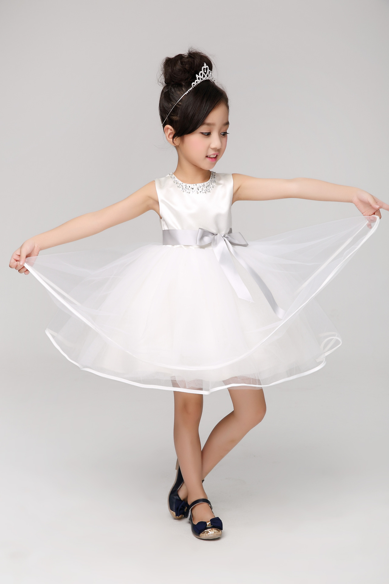 女童礼服 宝宝百日公主裙蓬蓬裙 大童婚纱礼服 演出礼裙 白色纱裙