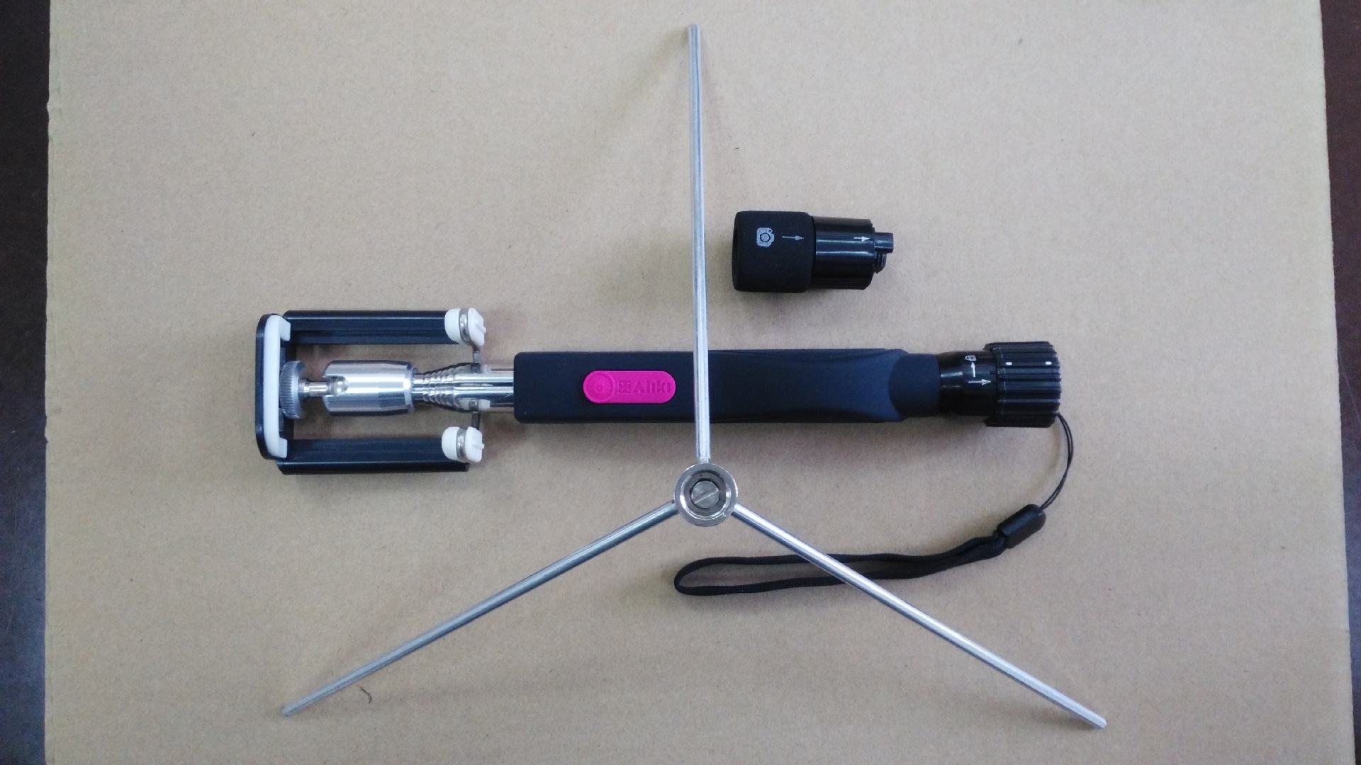 手机直播三脚架自拍照录像选什么牌子好 同款