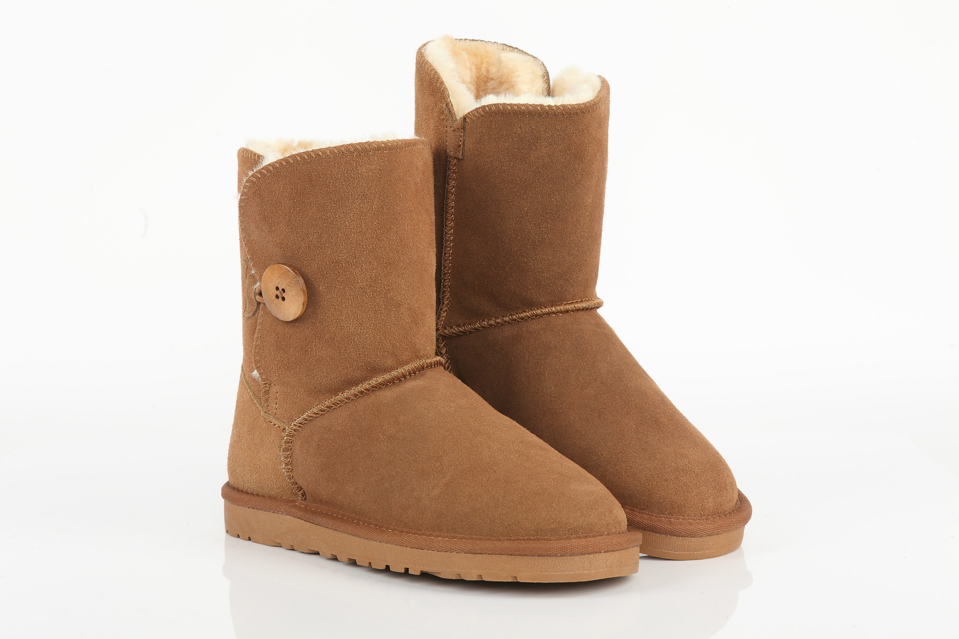 厂家直销真皮雪地靴羊皮毛一体2015冬季新款保暖女雪地靴一件代发