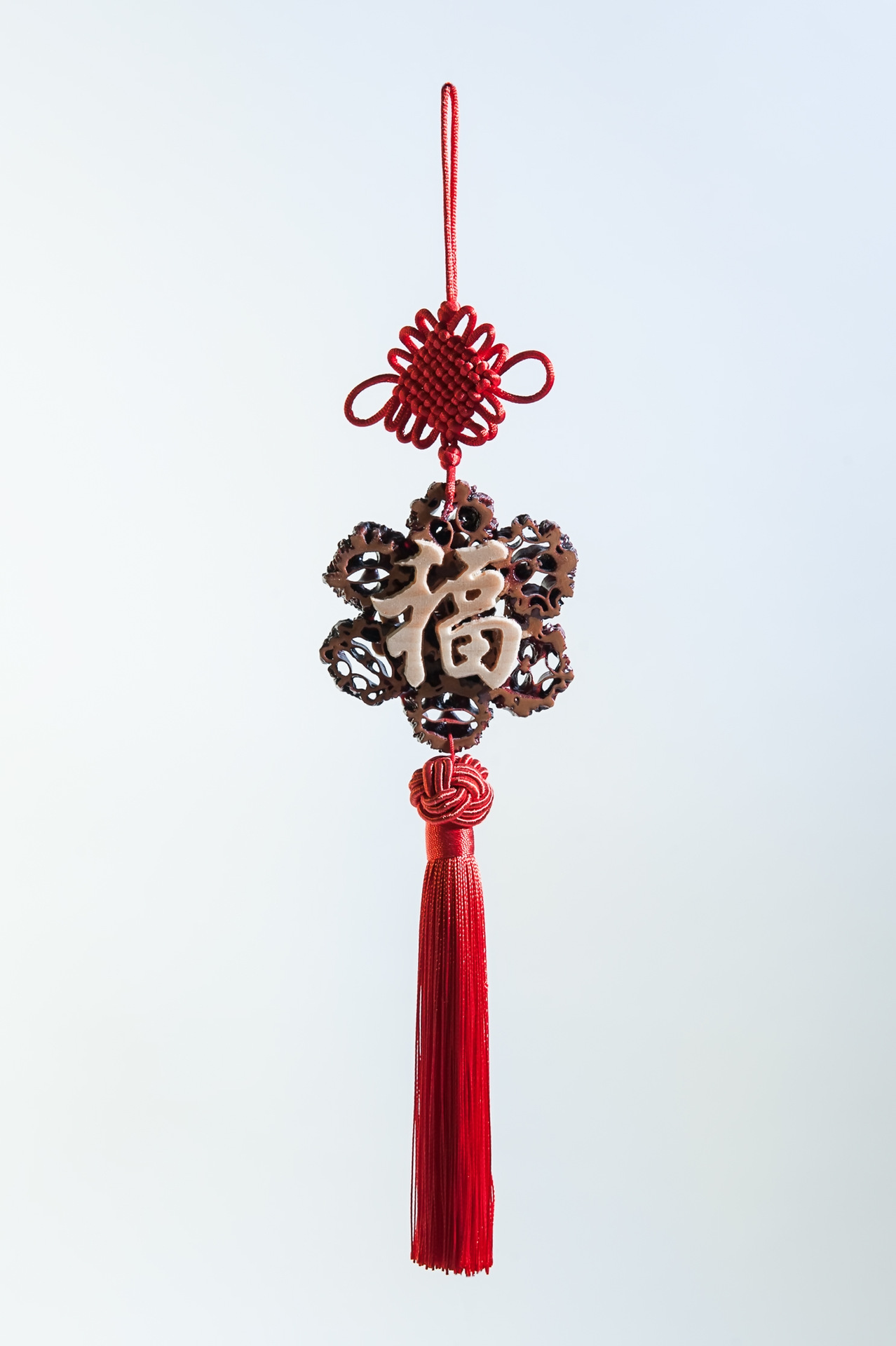 推荐山核桃车挂 新款双鱼抱福挂件 桃木木雕挂件定制批发