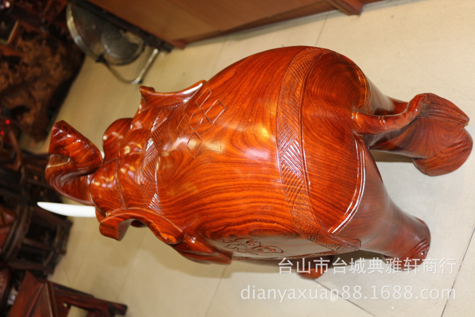 大象 木雕大象 吉祥动物 木雕工艺品 家居摆设 招财吉祥 木象