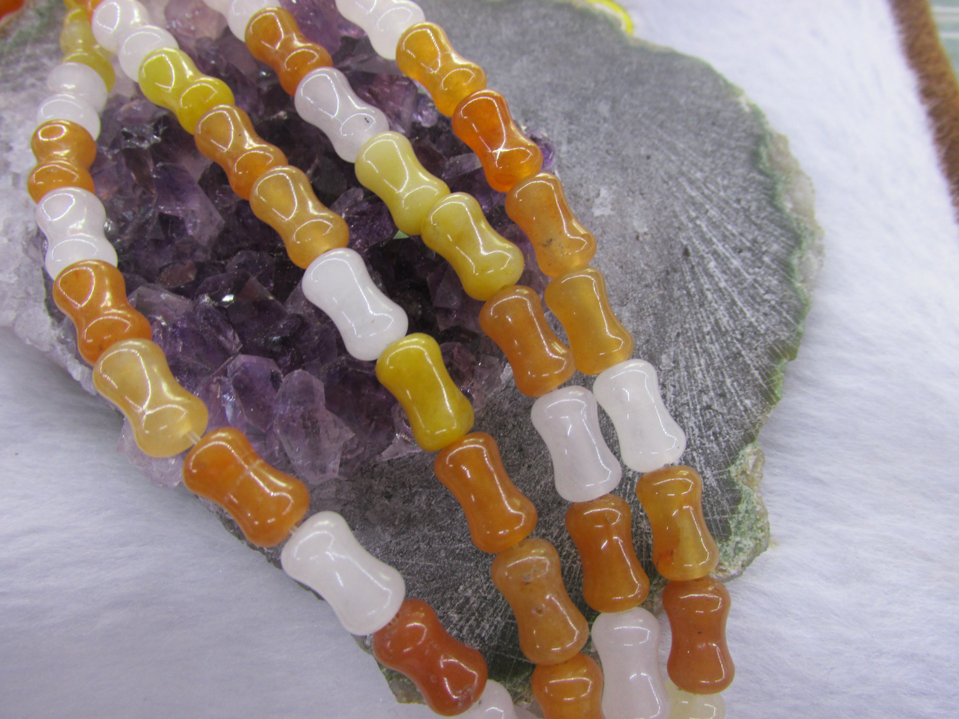 天然金丝玉石东陵玉 戈壁玉 黄玉竹节狗骨头三色珠散珠串珠子批发