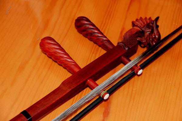 厂家特价促销027系列 紫檀木京二胡 低价批发 赠送配件