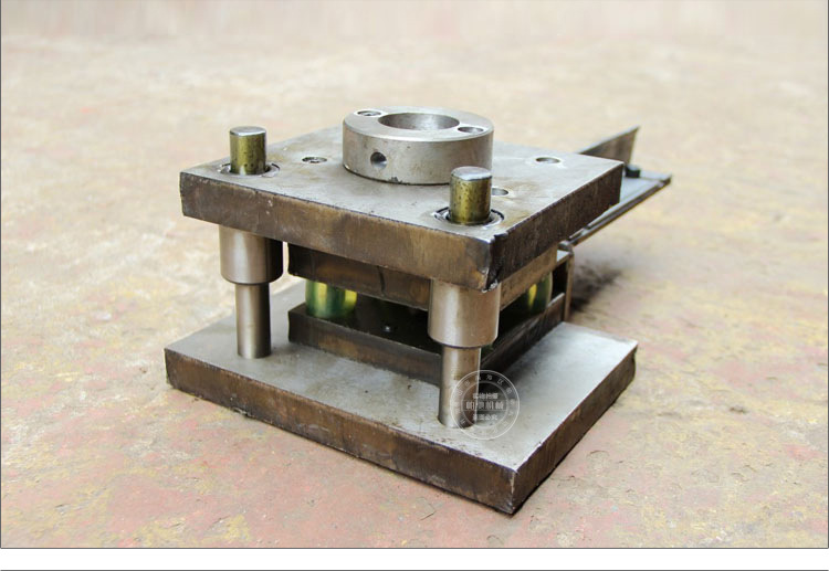 佛山模具_护栏模具佛山帕驰冲孔机模具 一次 超对称无开口 - 阿里巴巴