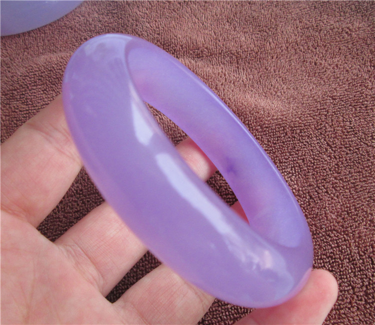 玉器批发石英岩玉手镯紫色 高贵大气石英岩玉紫手镯 天然玉手镯