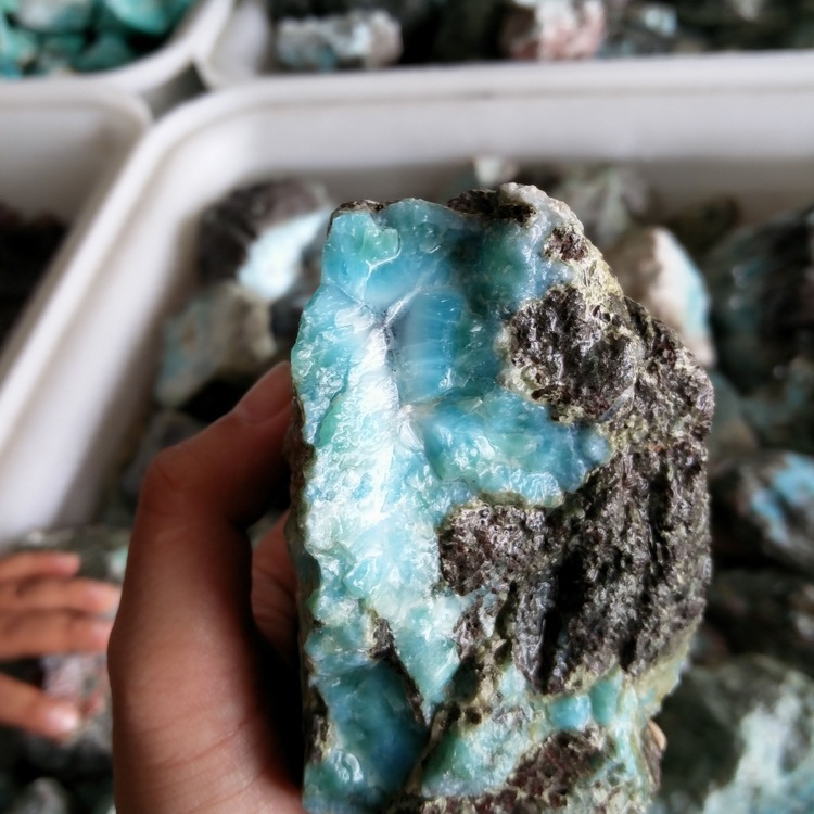 larimar拉利玛 海纹石原石批发a6多米尼加原矿石料针钠钙石