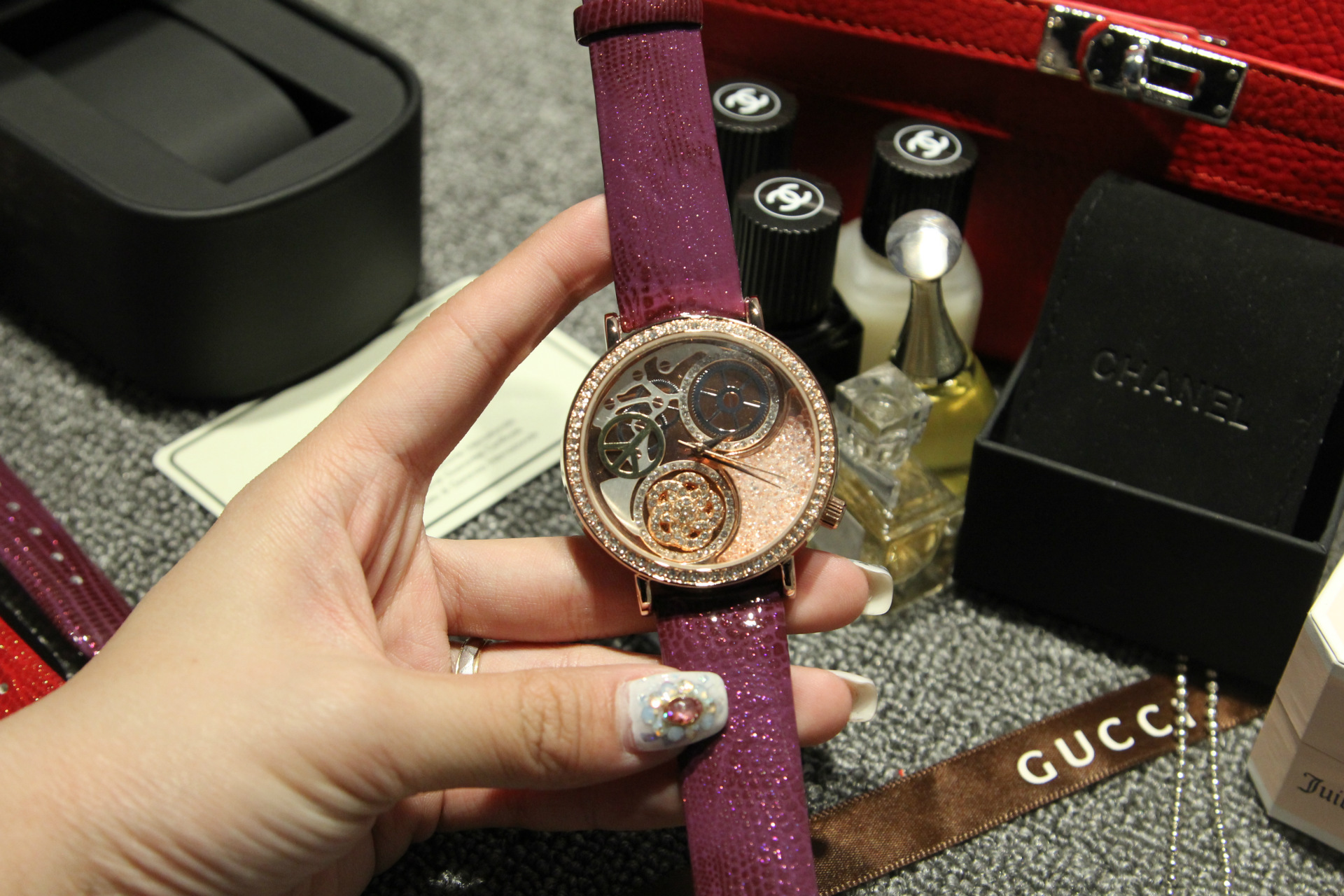 佩戴宝格欧手表女士的好处