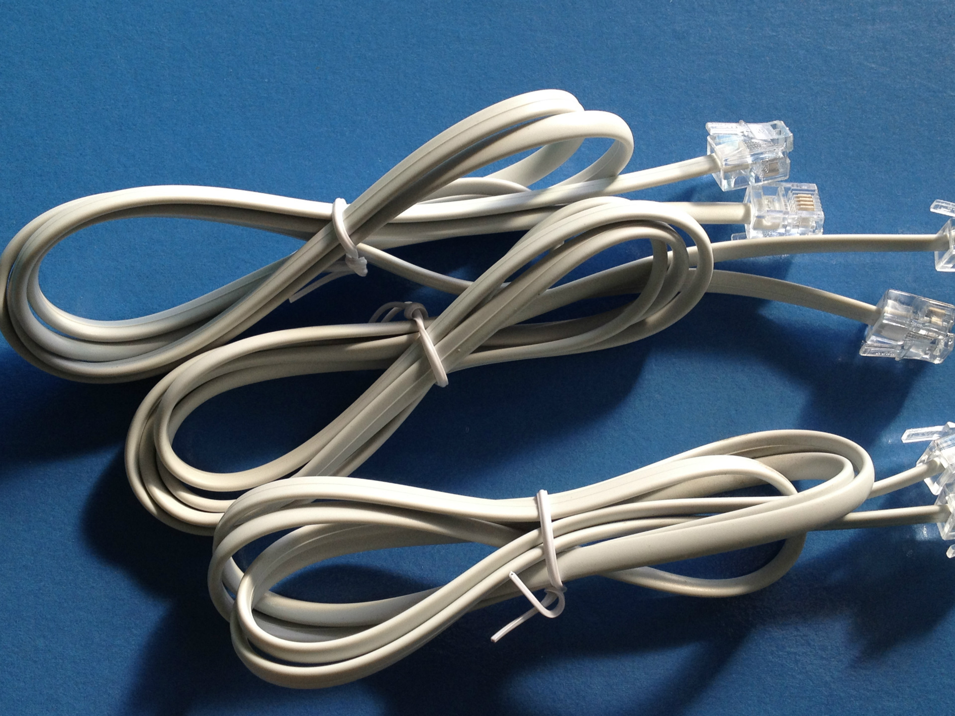 荐6p4c家用电话线 2米室内带水晶头语音跳线 白色2芯电话线