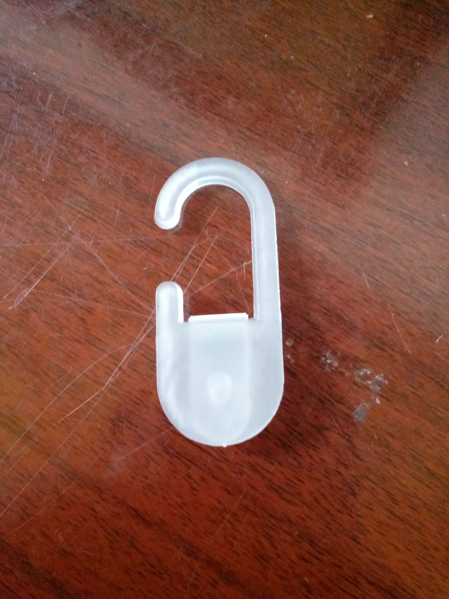 厂家供应 纸盒挂钩 透明塑料 按扣挂钩 袜钩 量大优惠 46*20mm