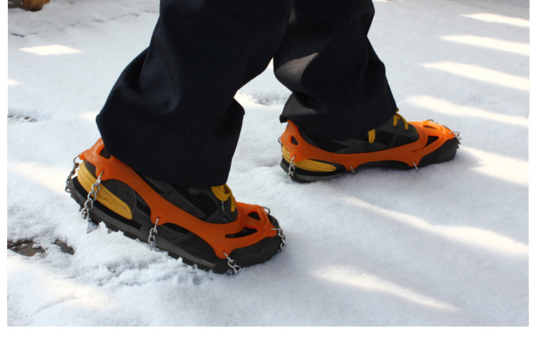 八齿圆形铁链硅胶防滑冰爪 户外登山雨天雪地冰面防滑鞋套批发