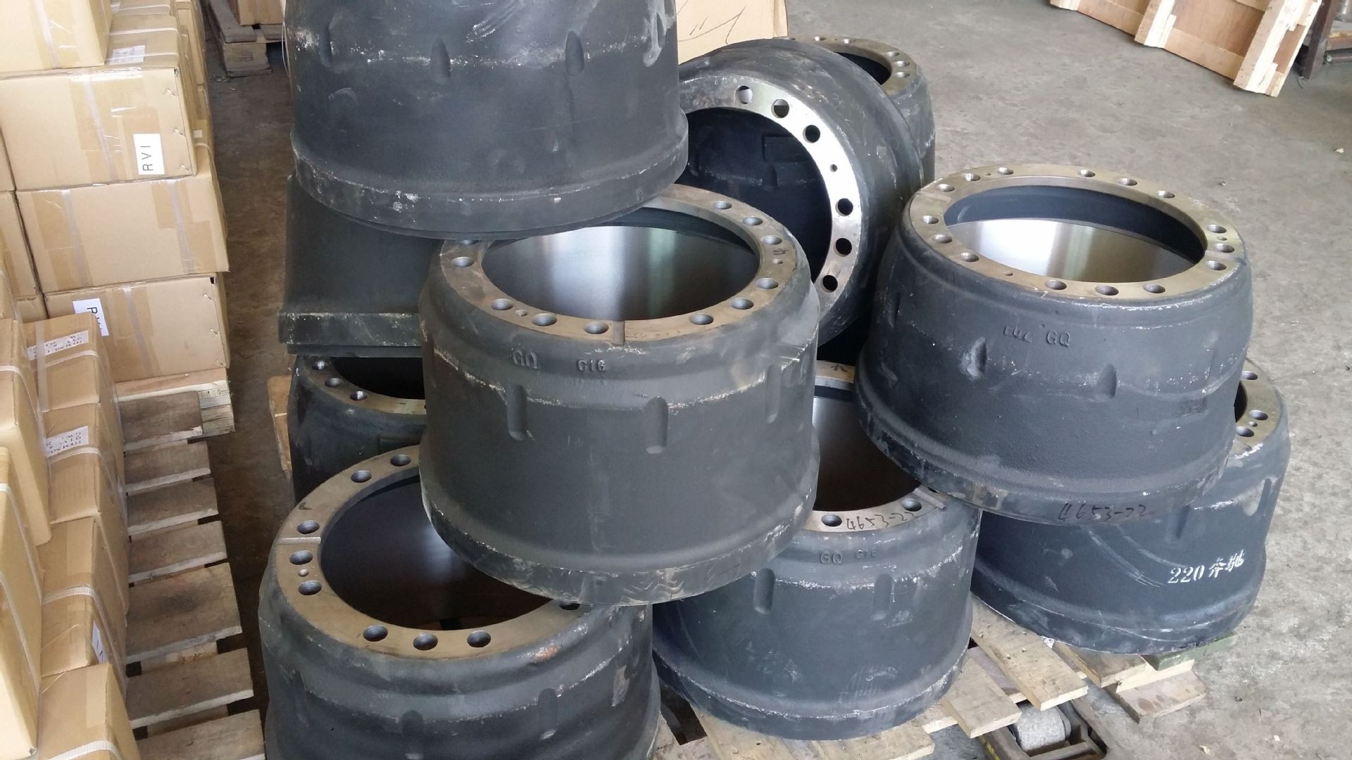 北方奔驰 刹车鼓 160 180 220 break drum benz