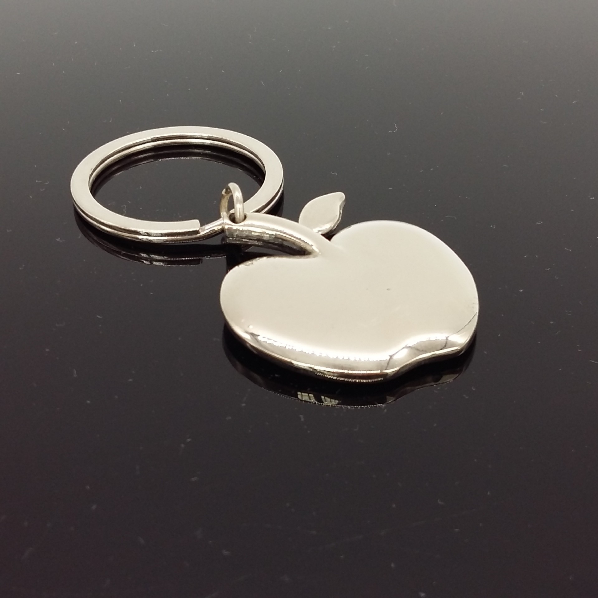 【厂家热销个性时尚创意苹果钥匙扣 高档礼品 广告促销小礼品批发】价