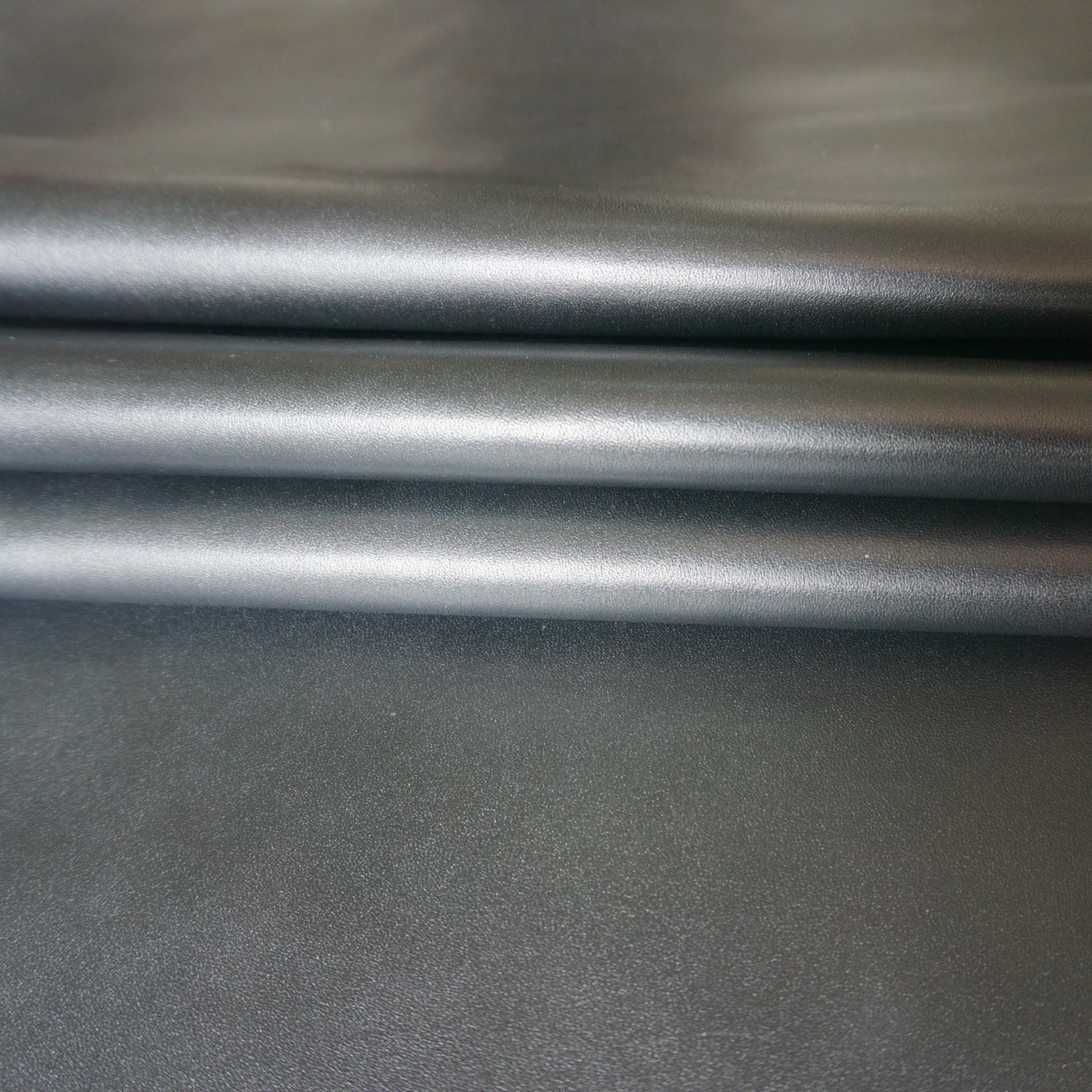 厂家直销牛皮革皮料 涂饰修面皮革 疯马皮 油蜡磨砂皮特价批发