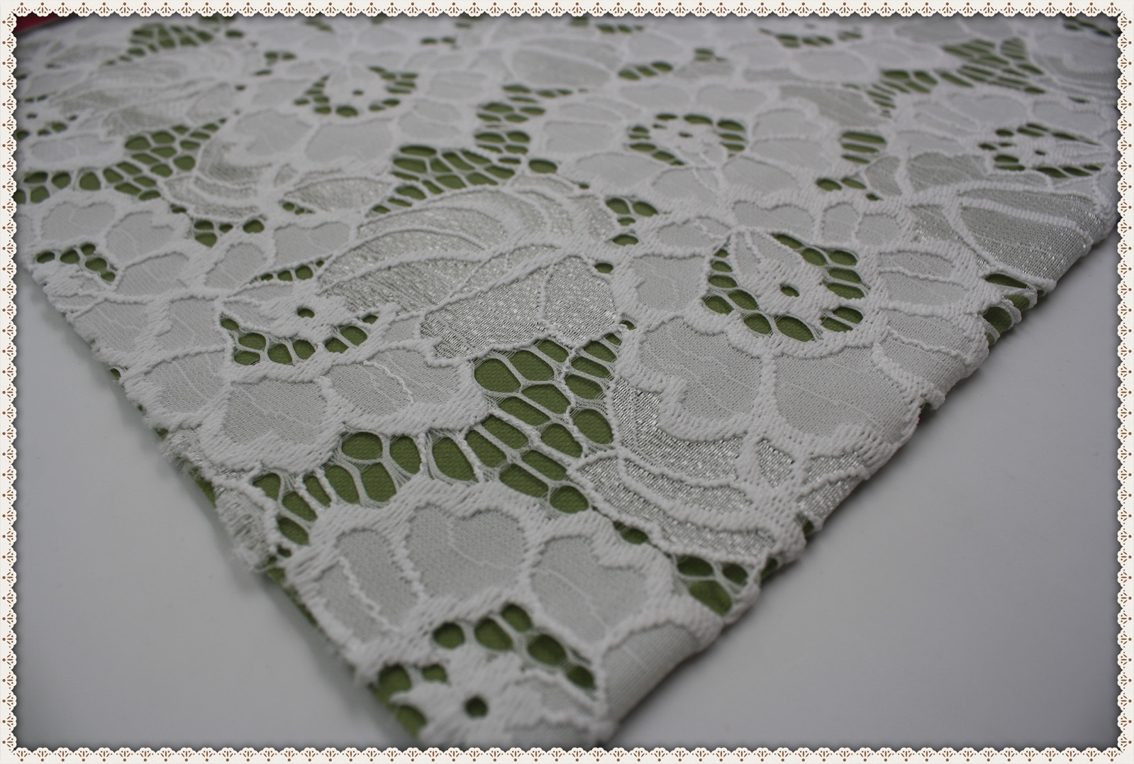 新款锦纶经编无弹压纱蕾丝面料 时尚高端女装连衣裙服装有弹面料