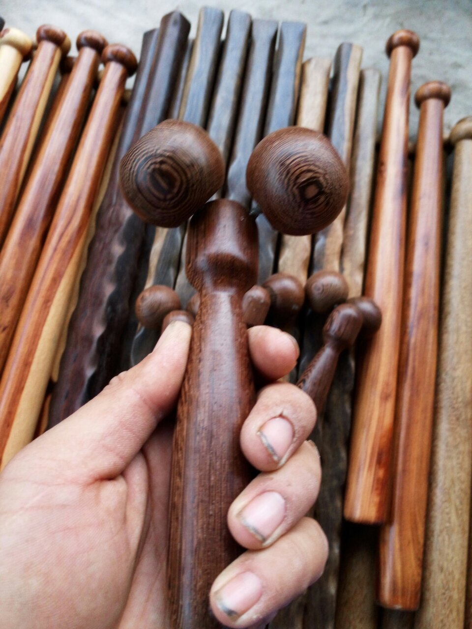 鸡翅木按摩器拉皮器按摩瘦脸器皮肤按摩器木质厂家批发二球拉皮器