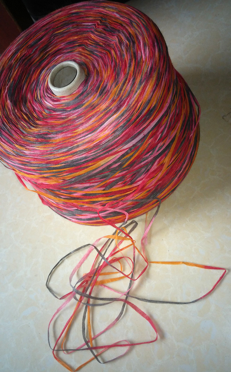 流行纱线高品质特种花式纱100%带纸超柔带纱厂家直销服装原料现货