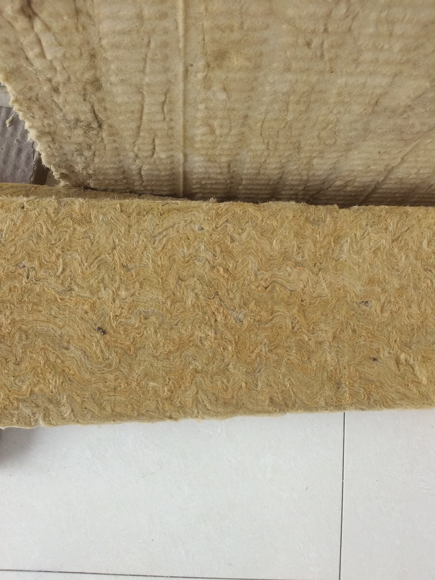 山东岩棉板生产厂家，厂家批发销售岩棉保温板、保温棉